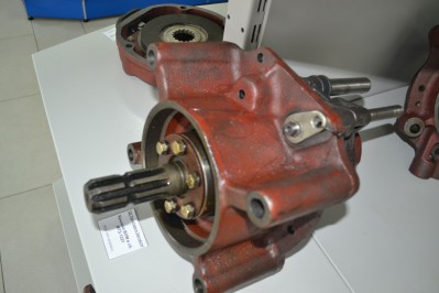 Крышка ВОМ в сб. МТЗ-1221