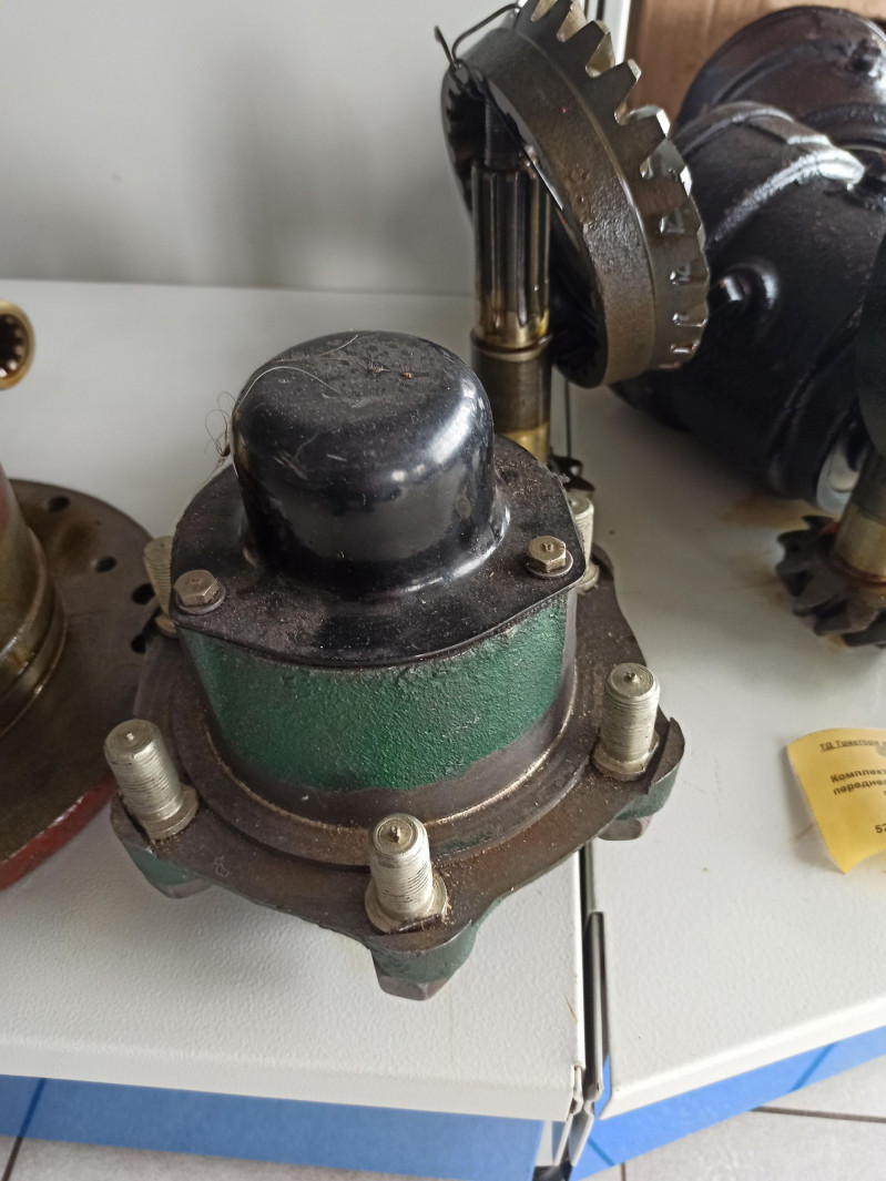 Ступица 2ПТС-4 в сб. с подшипниками (6 шпилек) — 1